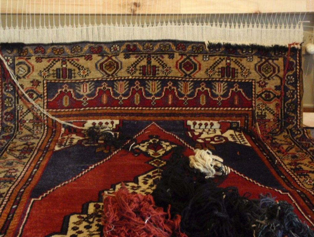 Oriental-Rug-Cleaning-and-Repair-Near-You